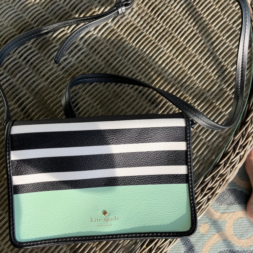 Kate Spade Crossbody - Picture 2 of 5